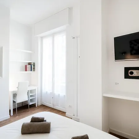 White Loft - The House Of Travelers Apartment Como
