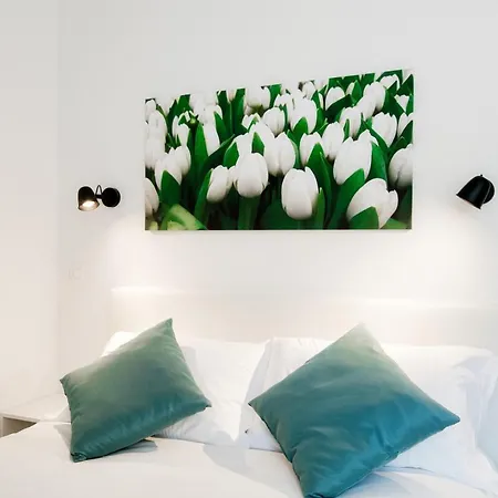 White Loft - The House Of Travelers