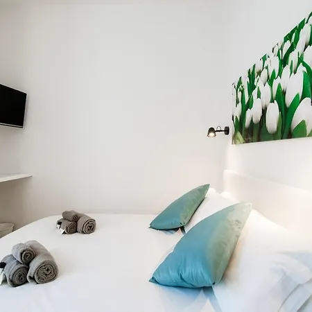 Apartment White Loft - The House Of Travelers
