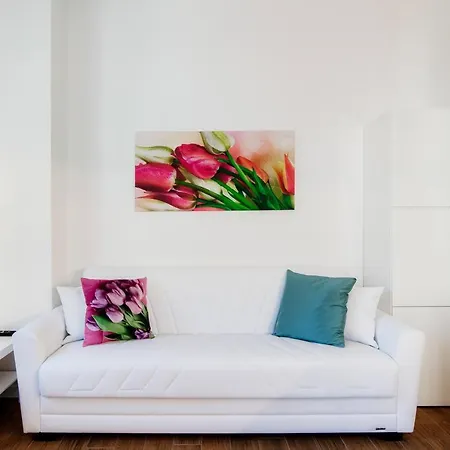 White Loft - The House Of Travelers Apartment *