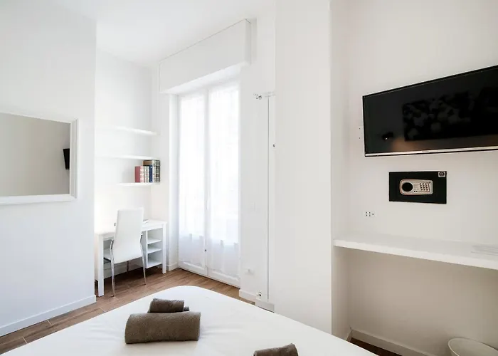 White Loft - The House Of Travelers Apartment Como
